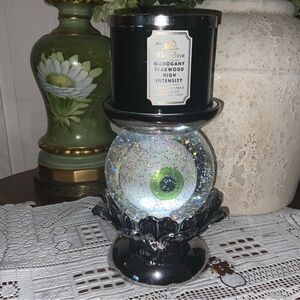 2022 Bath & Body Works Moving Eyeball Candle Holder